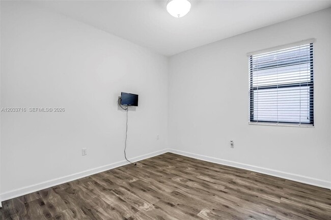 Building Photo - 3440 W 100th Terrace