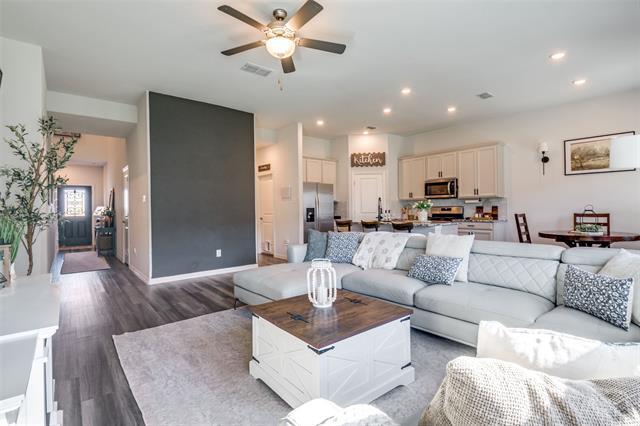 Building Photo - 2419 Lalun Lane