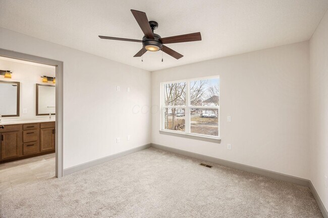 Building Photo - 90 N Princeton Ave