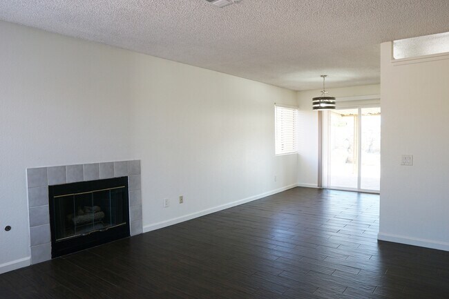Building Photo - 80675 Harvard Ct