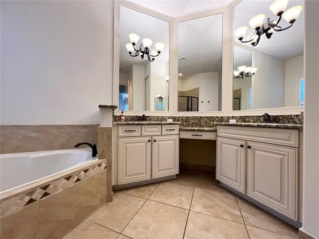 Building Photo - 8213 Prestbury Dr