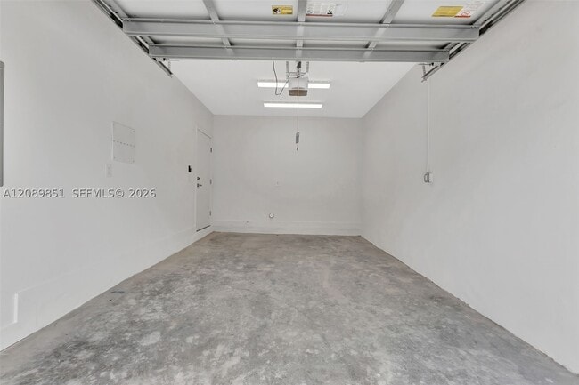 Building Photo - 1533 NW 94th Ave