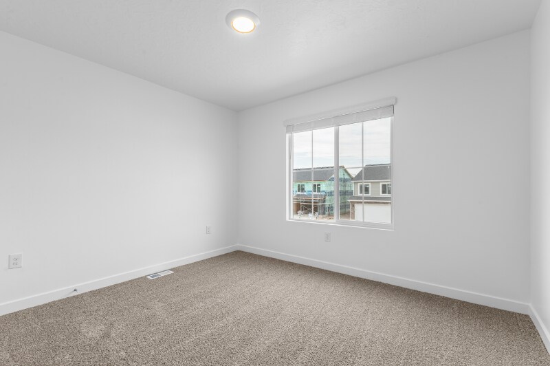 Building Photo - 1538 720 N