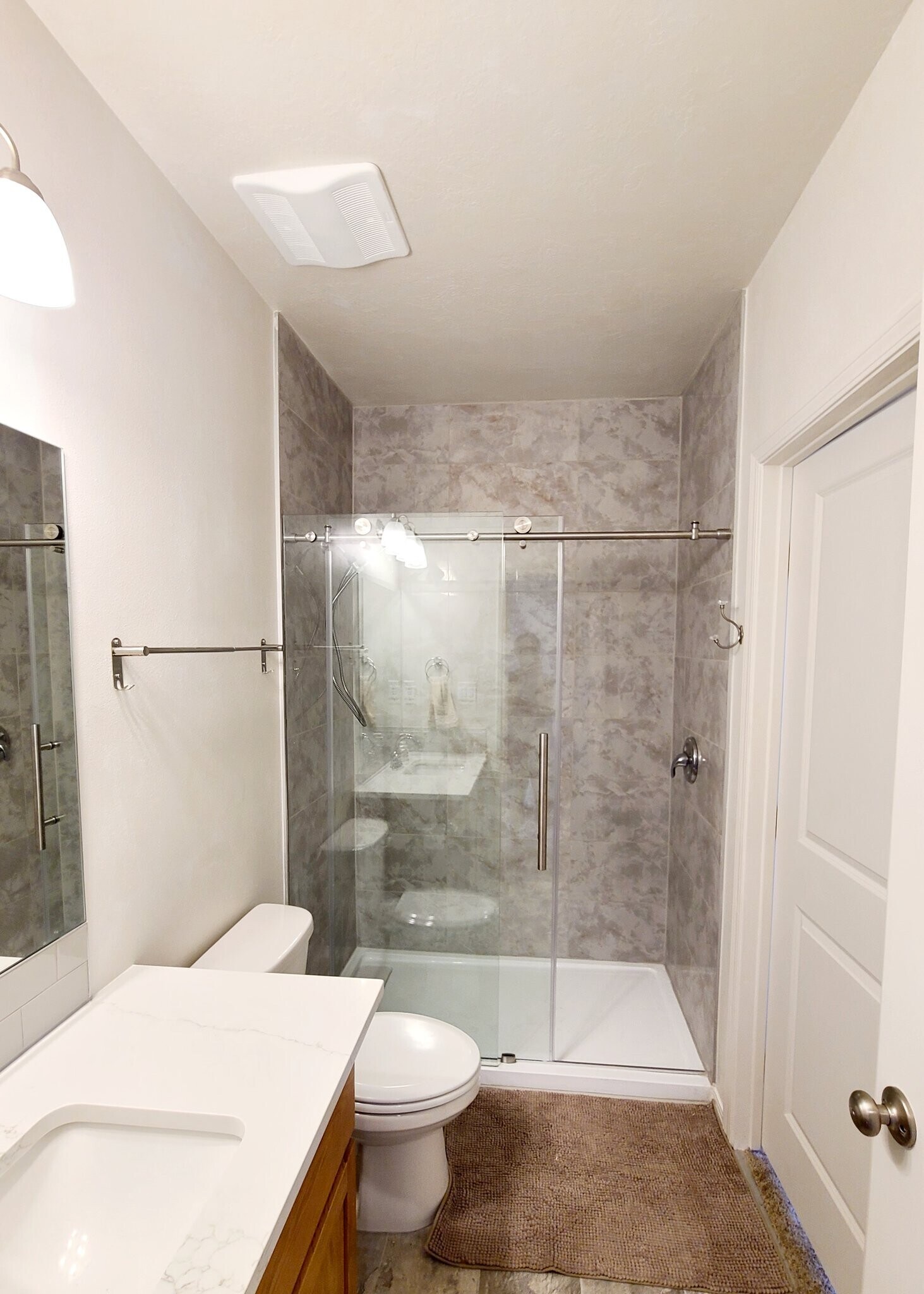 Building Photo - 8295 Diamond Point Cir NE