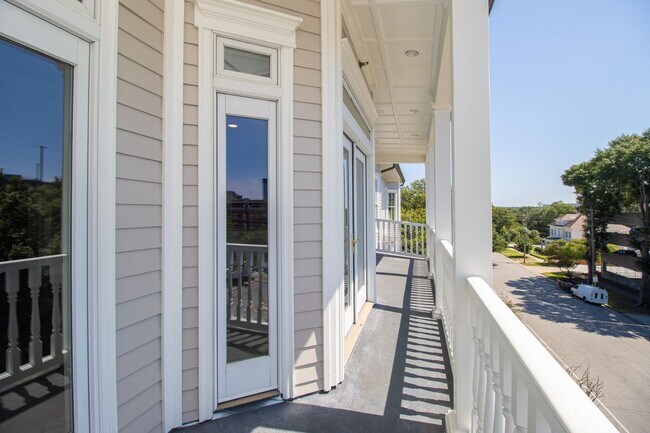 Building Photo - Modern Comfort Meets Historic Character in...