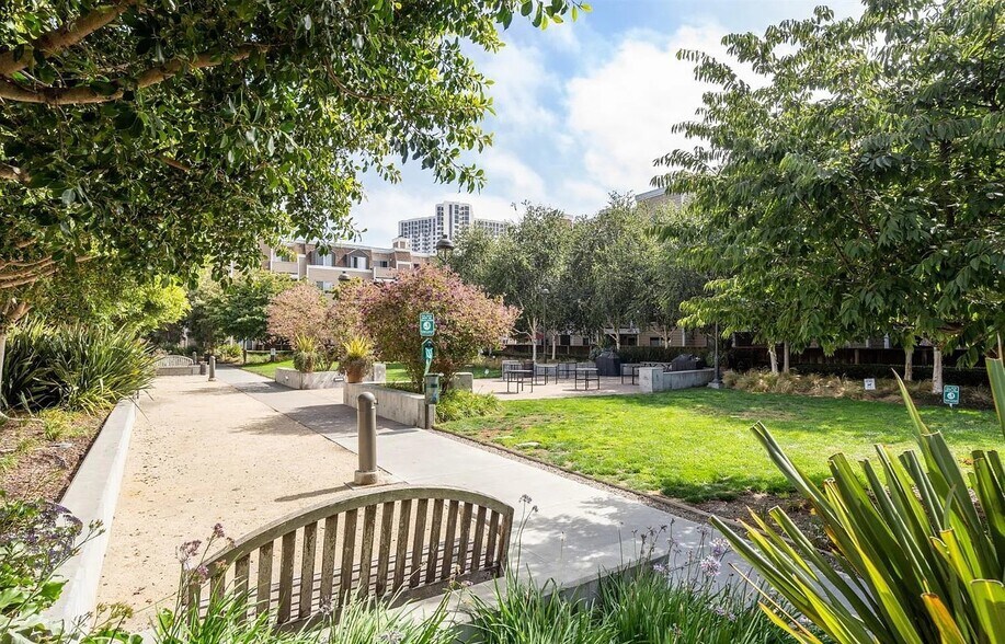 Building Photo - 6400 Christie Ave