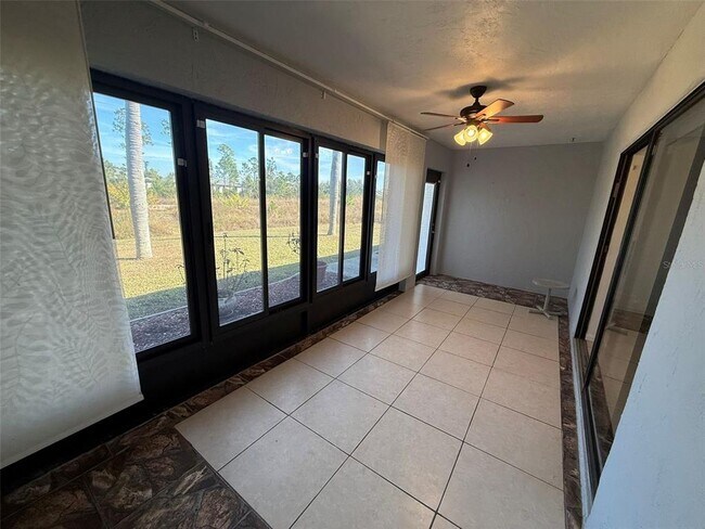 Building Photo - 26186 Northern Cross Rd