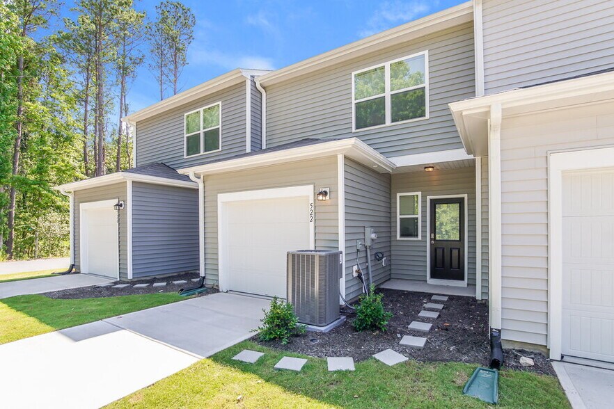 Building Photo - 522 Landing View Dr