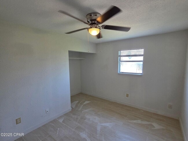 Building Photo - 6325 Omoko St