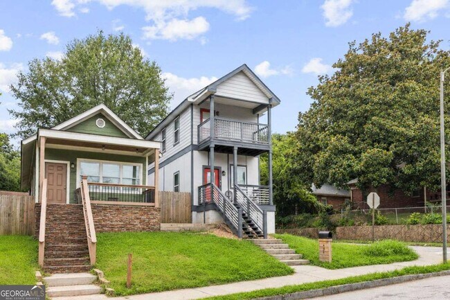 Building Photo - 494 Rockwell St SW