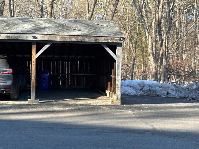 Building Photo - 41 Boulder Brook Dr