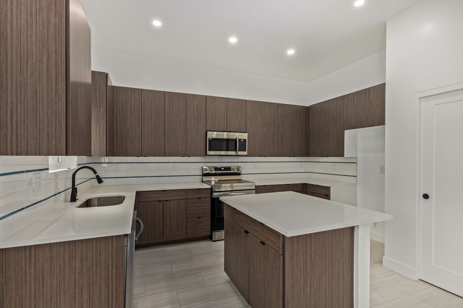 Building Photo - 3107 N 39th St