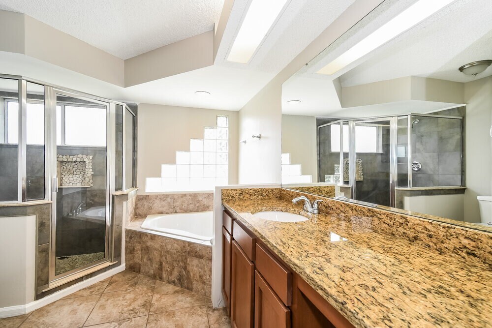 Building Photo - 8133 Fieldside Dr W