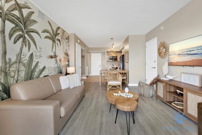 Building Photo - 2602 E Hallandale Beach Blvd