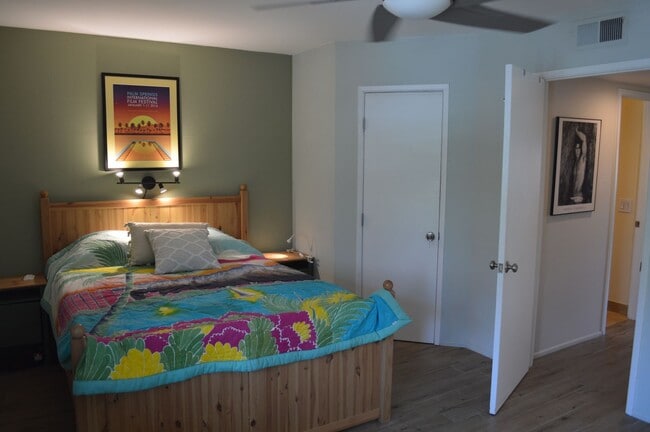 Building Photo - Casa de Oro in Little Tuscany, SEASONAL/MO...