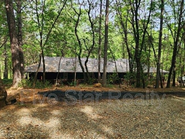 Building Photo - 12896 Rices Crossing Rd