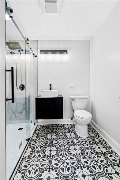 Building Photo - 1904 S Loomis St