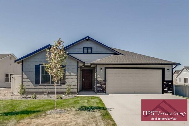 Primary Photo - Newer Home Meridian!!!
