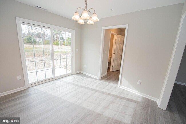 Building Photo - 242 Morgans Ct