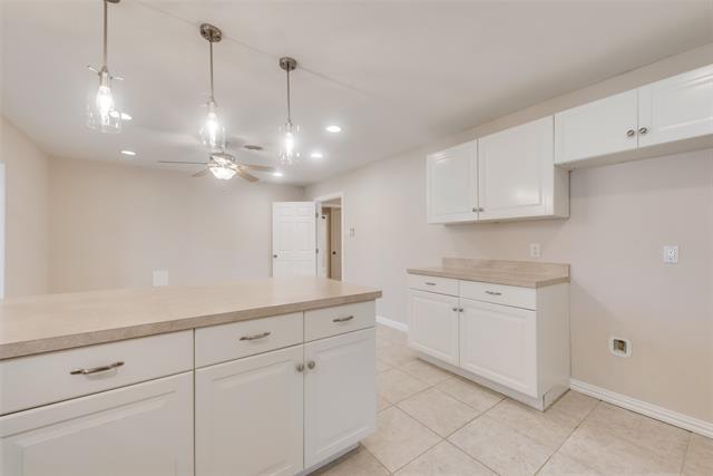 Building Photo - 8611 Hanford Dr