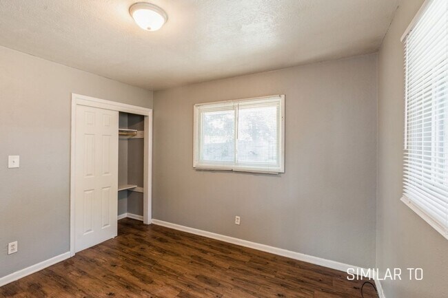 Building Photo - 3422 SW 8th St