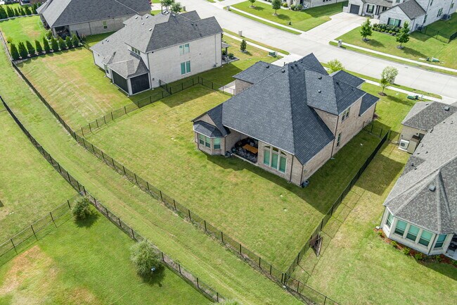 Building Photo - 2609 Johnson Ct