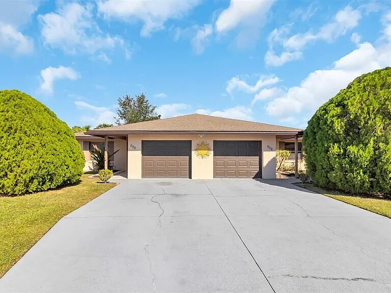 Primary Photo - 378 Dundee Dr