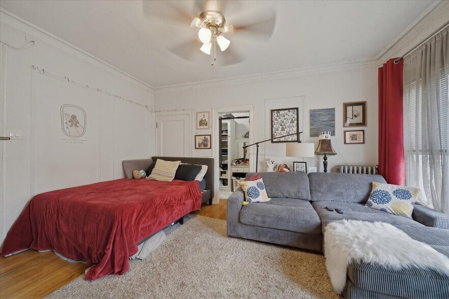 Building Photo - 3449 N Elaine Pl