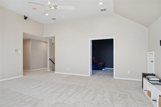 Building Photo - 8812 Bluffcreek Ln