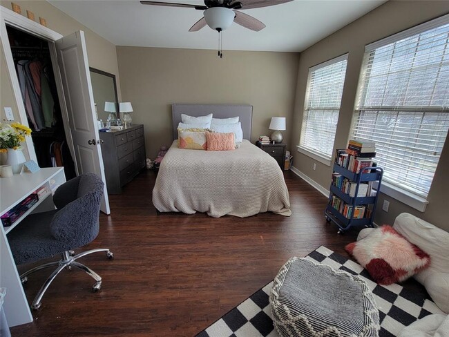 Building Photo - 4500 Avenue C