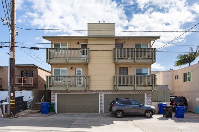 Building Photo - 776 Sapphire St