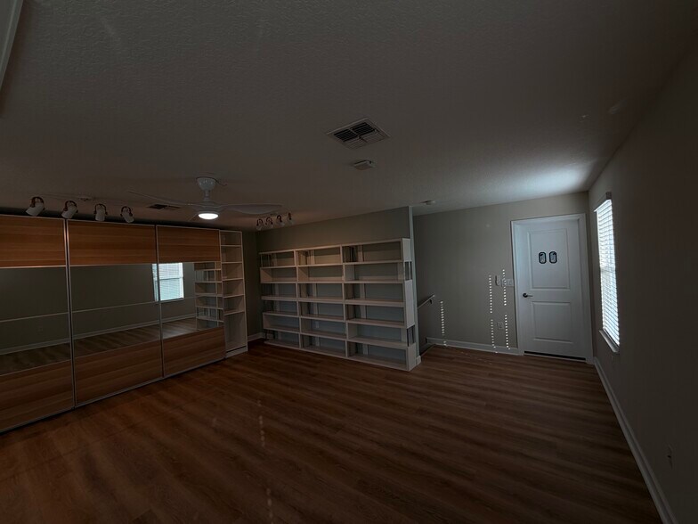 Building Photo - 4452 Seven Canyons Dr