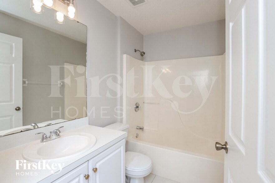 Building Photo - 3576 Egret Dr
