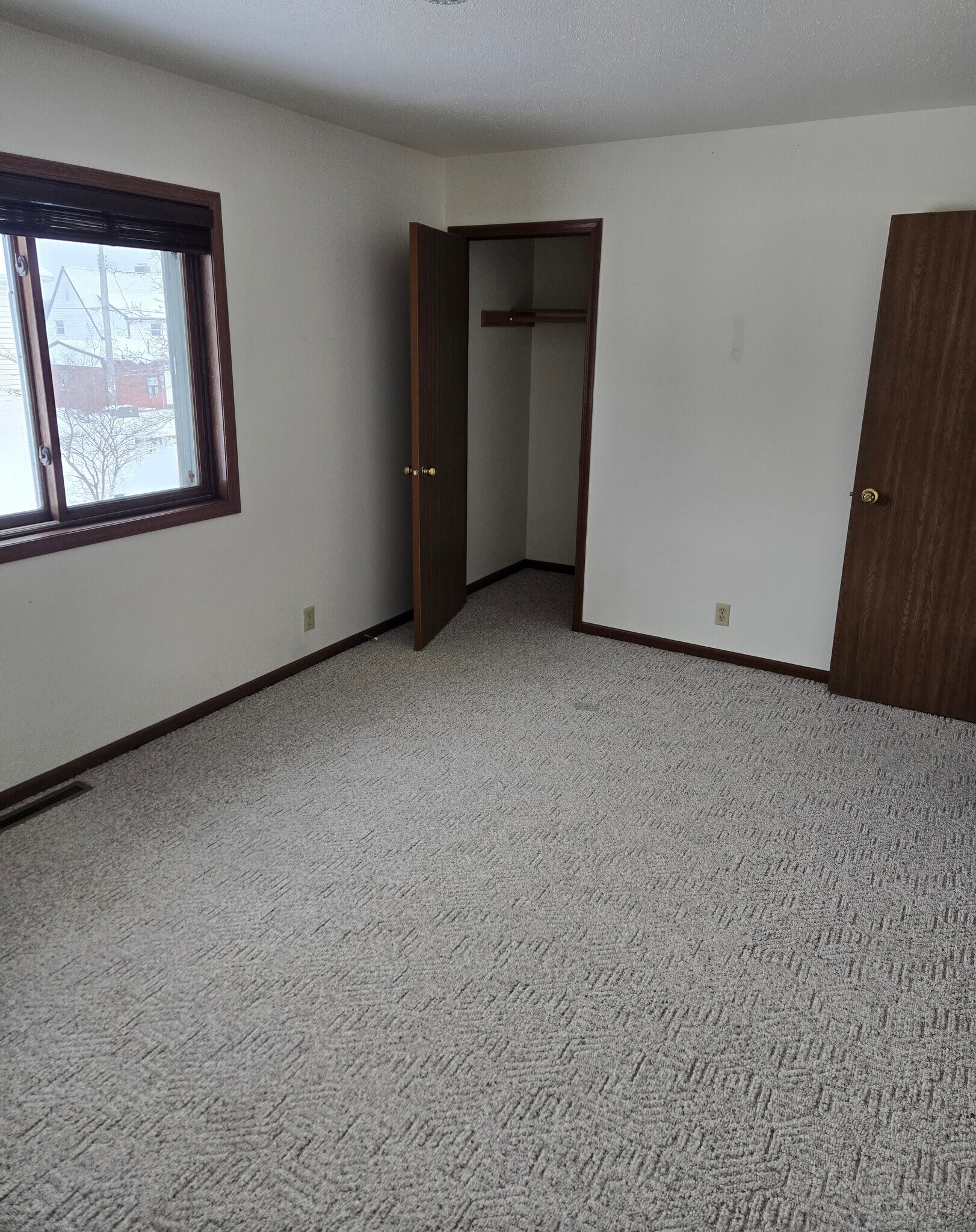 Building Photo - 521 Franklin St