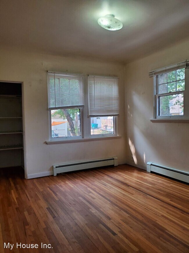 Building Photo - 4 br, 2 bath House - 417 East Edwards Street