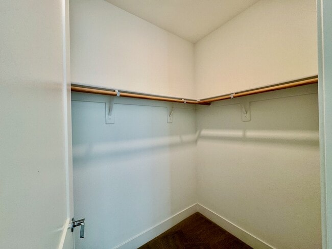 Building Photo - 45128 Warm Springs Blvd