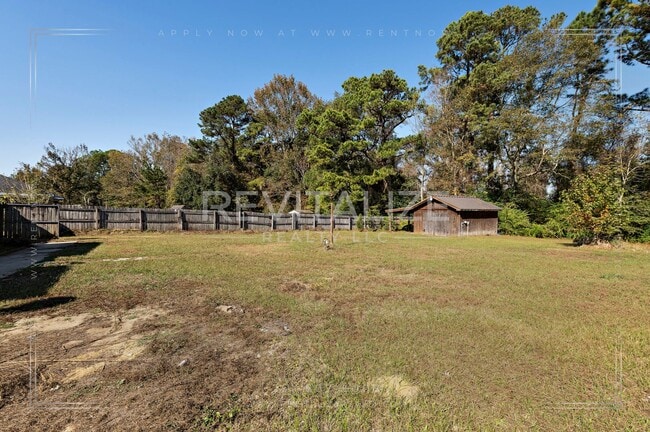 Building Photo - Charming 3-Bed 2-Bath Brick Home in West Mobile