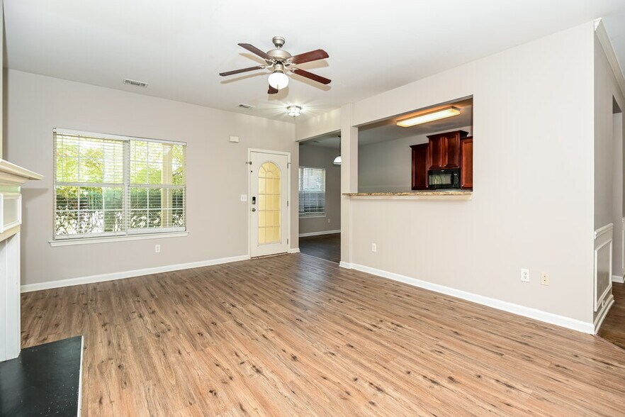 Building Photo - 309 Breeze Ct