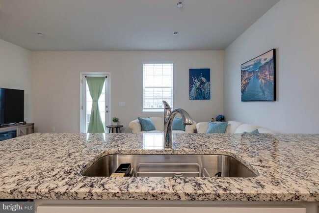 Building Photo - 262 Allison Dr