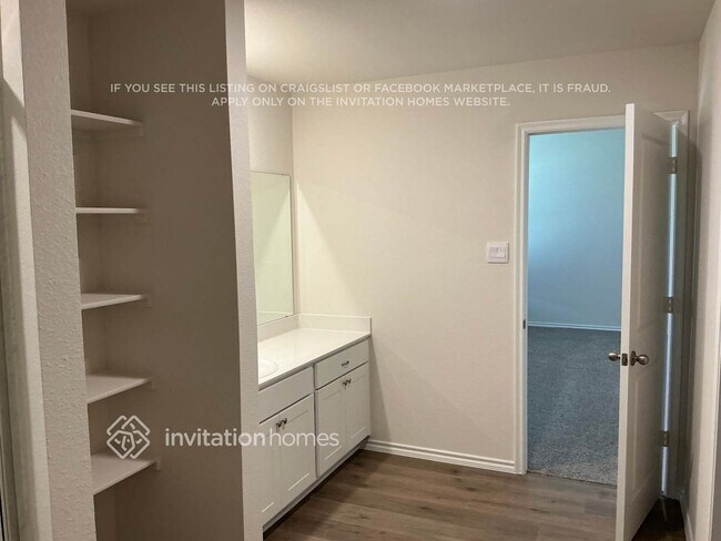 Building Photo - 3909 Amethyst Dr