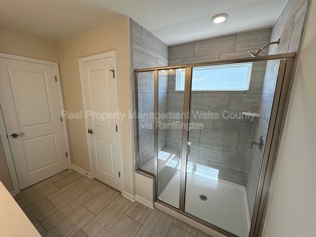 Building Photo - 344 Abbots Ml Dr