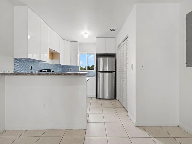 Building Photo - 26650 SW 138th Ct