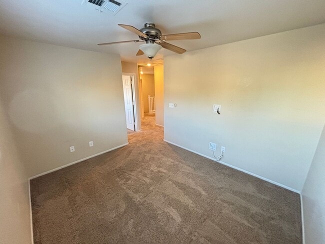 Building Photo - Gorgeous 3Bed/2.5Bath, 2-Story Home located in the SW part of the valley