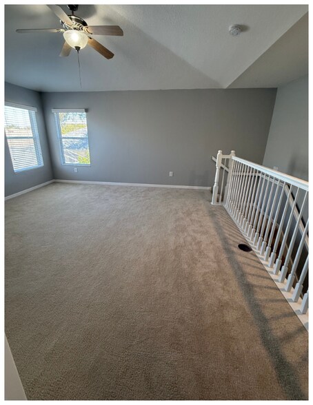 Building Photo - 2352 Rosehaven Dr