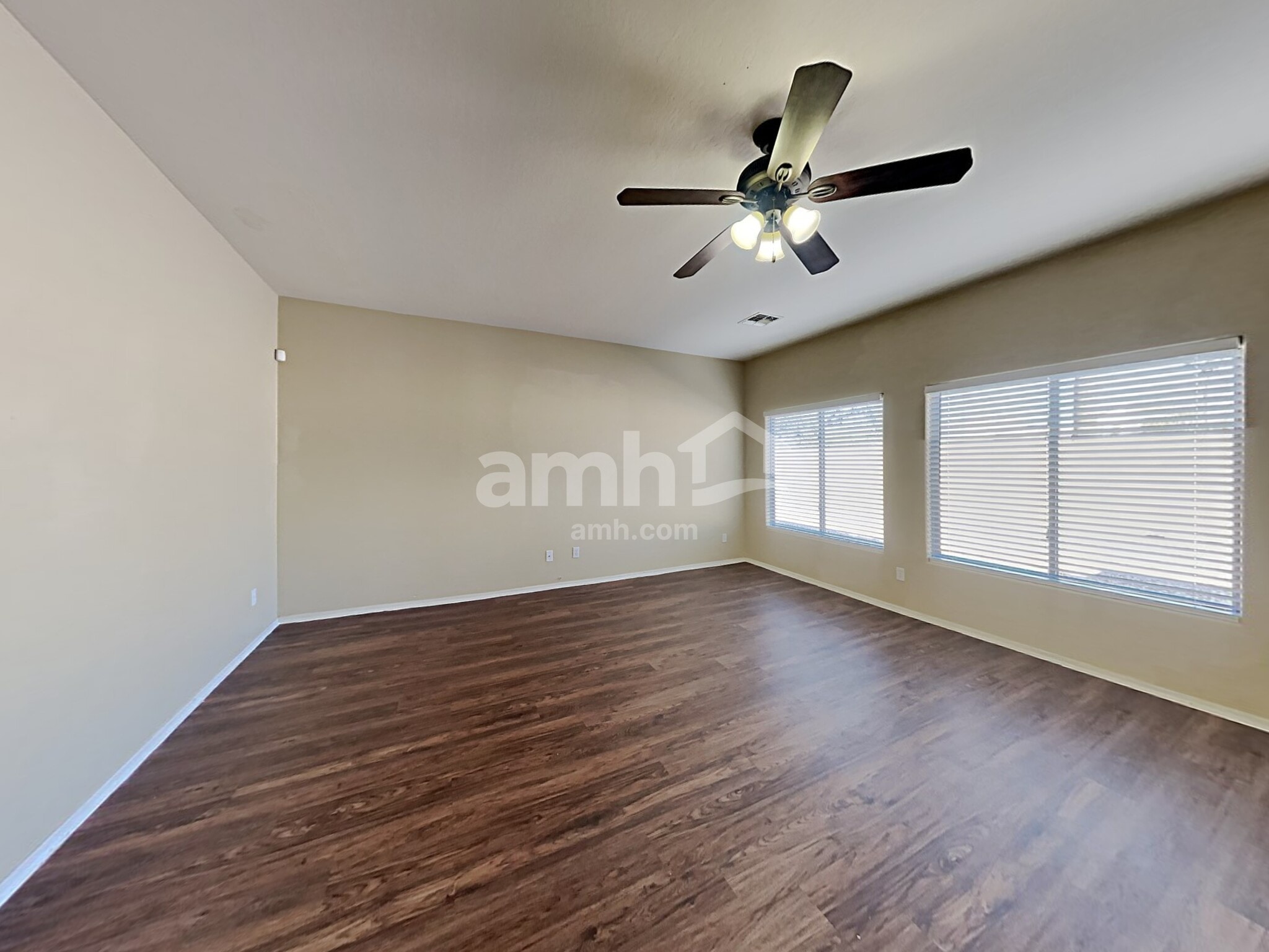 Building Photo - 1517 S 115th Dr