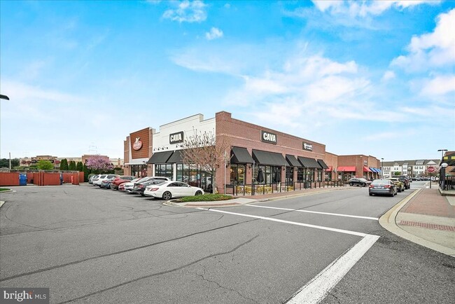Building Photo - 1811b Wheyfield Dr