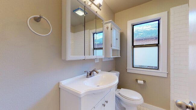 Building Photo - 3420 St Paul St