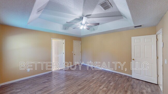Building Photo - 18 Lloleeta Path