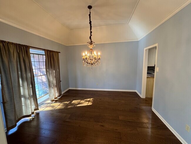 Building Photo - Very Nice 4 Bedroom 2.5 Bathroom Home in North Little Rock off of North Hills