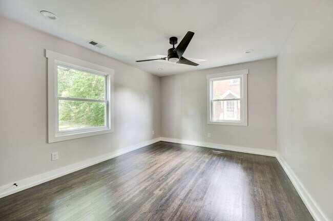 Building Photo - 1421 Janie Ave